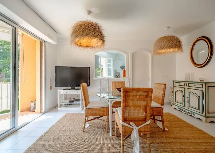 Le St Anne - Pool & Balcony - Shellter-rentals